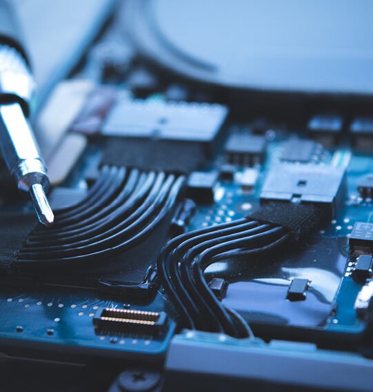 Career-Spotlight_Computer_Hardware_Engineer_Blog Career-Spotlight_Computer_Hardware_Engineer_Blog