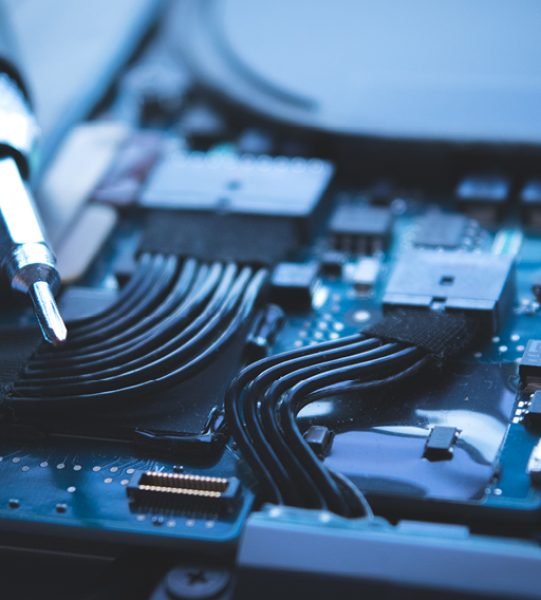 Career-Spotlight_Computer_Hardware_Engineer_Blog